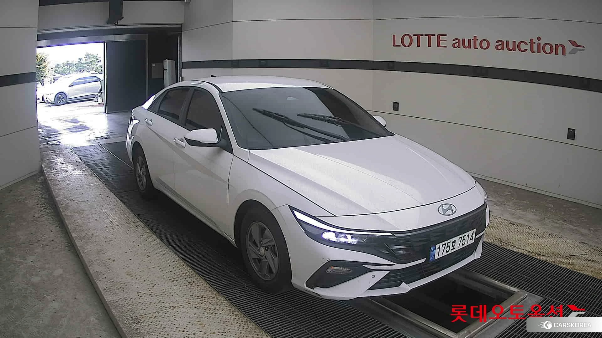 Hyundai Avante id 4984604 из Кореи 12
