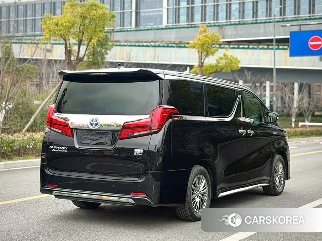 Toyota Alphard 2022 Черный из Китая, фото 2
