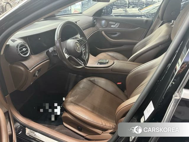 Mercedes-Benz E-Class 2021 Черный из Китая, фото 2
