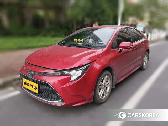 Toyota Levin 2021 Красный из Китая, фото 2