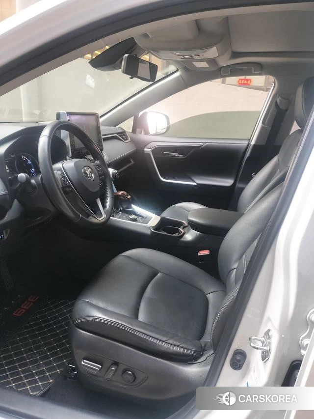 Toyota RAV4 2021 Белый из Китая, фото 3