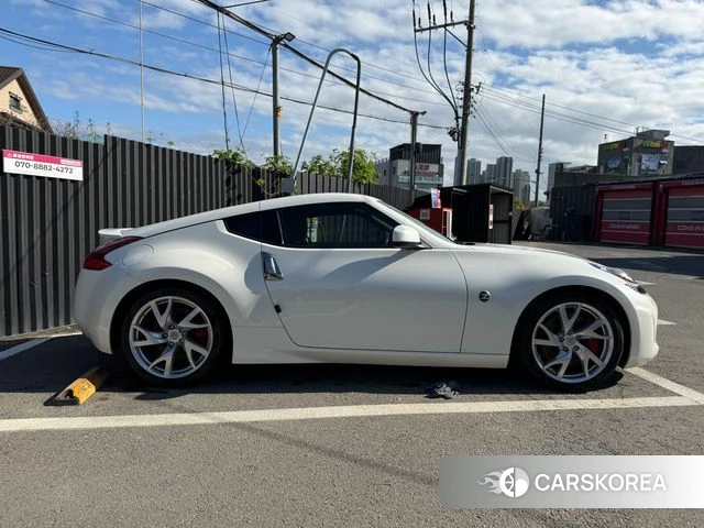 Nissan 370Z 2018 Жемчужный цвет из Кореи, фото 2
