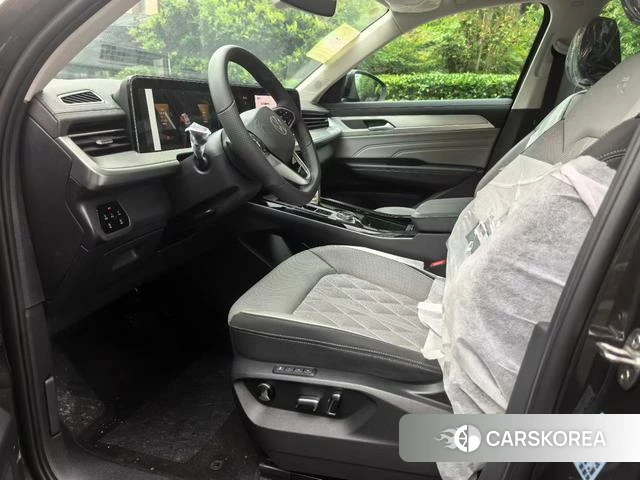 Volkswagen Tavendor 2026 Темно-серый из Китая, фото 2
