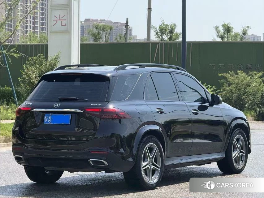Mercedes-Benz GLE 2023 Черный из Китая, фото 2