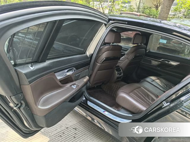 BMW 7 series 2021 Черный из Китая, фото 2