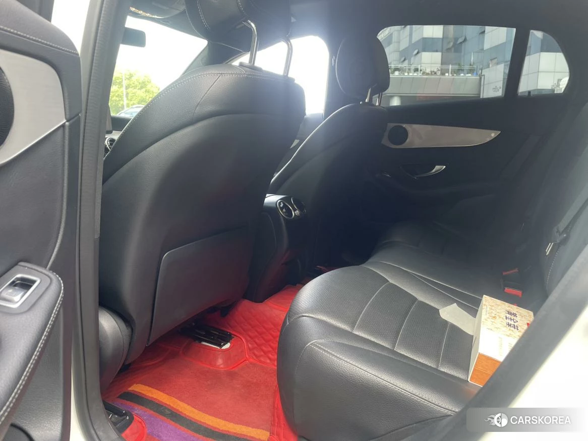 Mercedes-Benz GLC 2021 Белый из Китая, фото 5