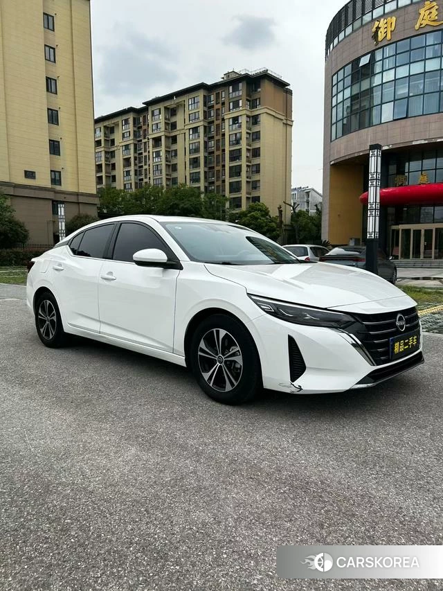 Nissan Sylphy 2024 Белый из Китая, фото 2