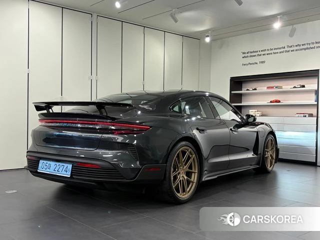 Porsche Taycan id 4612220 из Кореи 11
