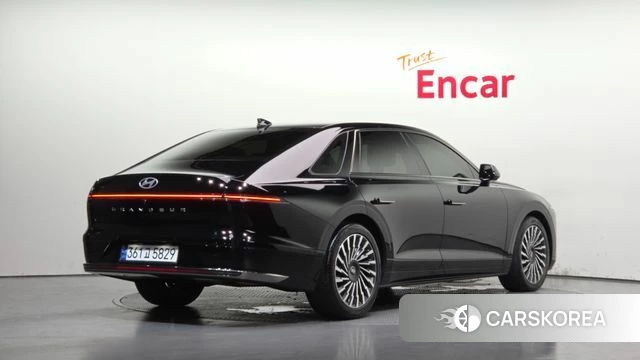 Hyundai Grandeur (GN7) id 5031060 из Кореи 12