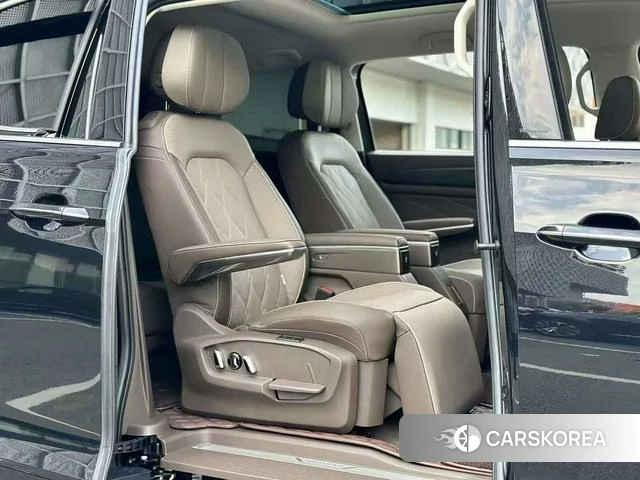 Volkswagen Viloran 2024 Черный из Китая, фото 2