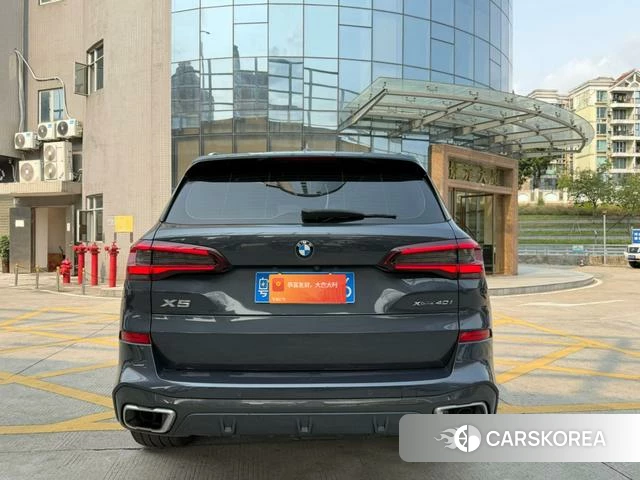 BMW X5 2021 Черный из Китая, фото 2