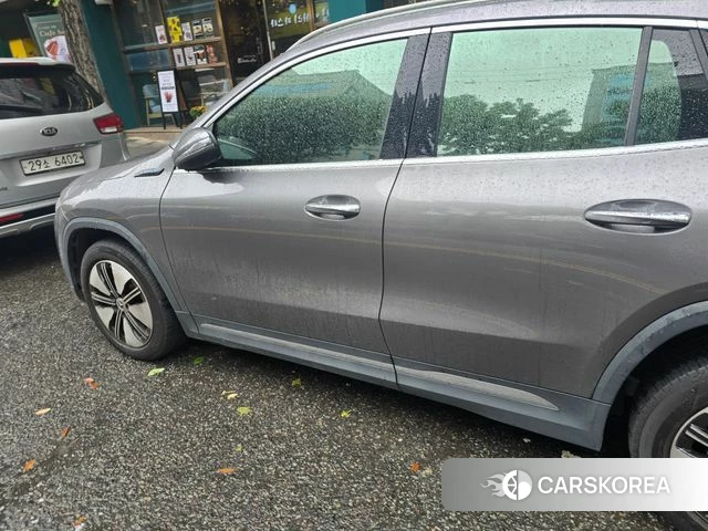 Mercedes-Benz EQA H243 2021 Серый из Кореи, фото 2