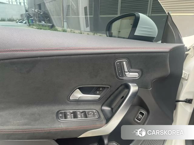 Mercedes-Benz CLA 2022 Белый из Китая, фото 5