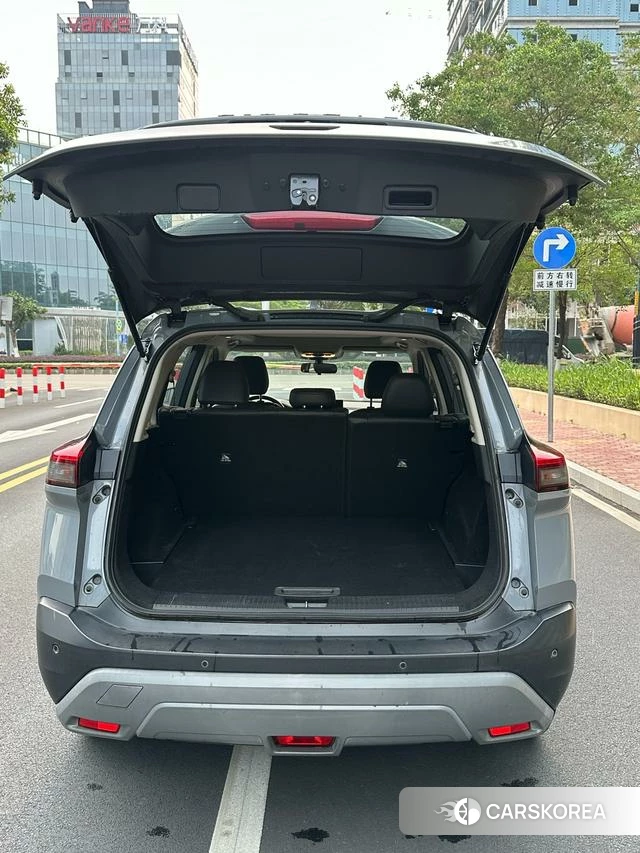 Nissan X-Trail 2022 Темно-серый из Китая, фото 5
