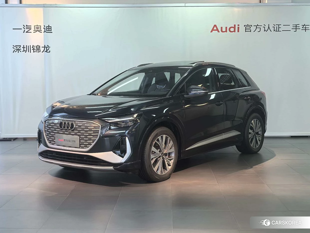 Audi Q4 2023 Синий из Китая, фото 2