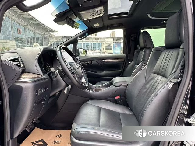 Toyota Vellfire 2023 Черный из Китая, фото 6
