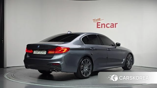 BMW 5 Series (G30) id 5048339 из Кореи 12