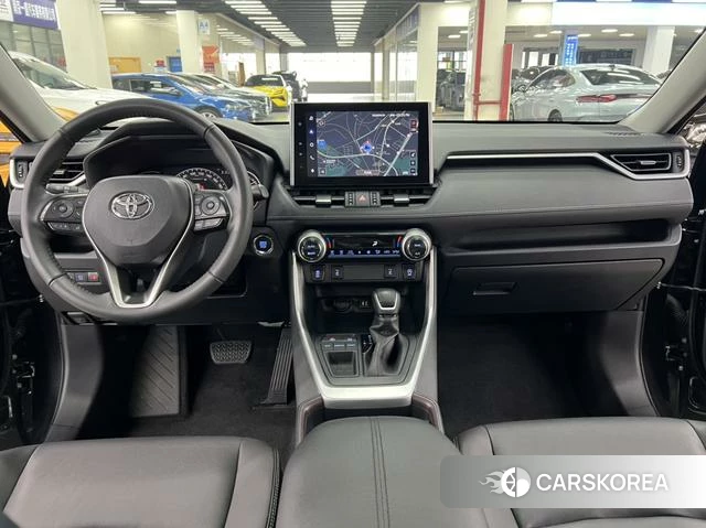 Toyota RAV4 2021 Черный из Китая, фото 6