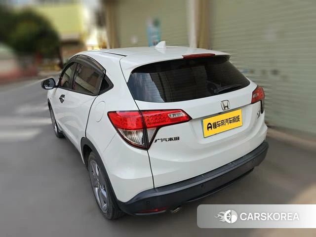 Honda Vezel 2021 Белый из Китая, фото 2