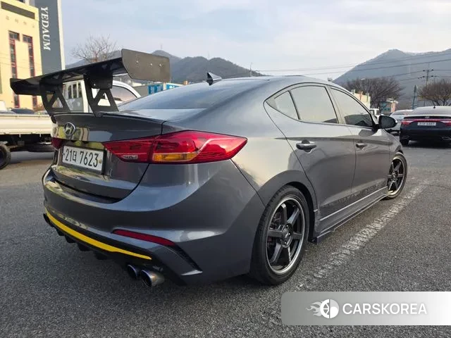 Hyundai Avante AD id 3695028 из Кореи 12