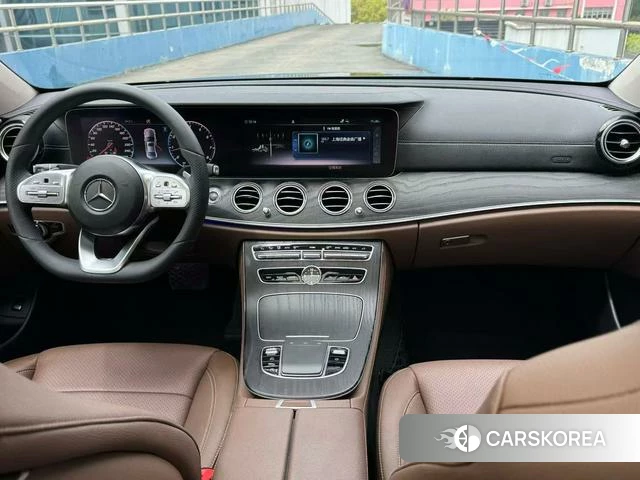 Mercedes-Benz E-Class 2020 Черный из Китая, фото 2