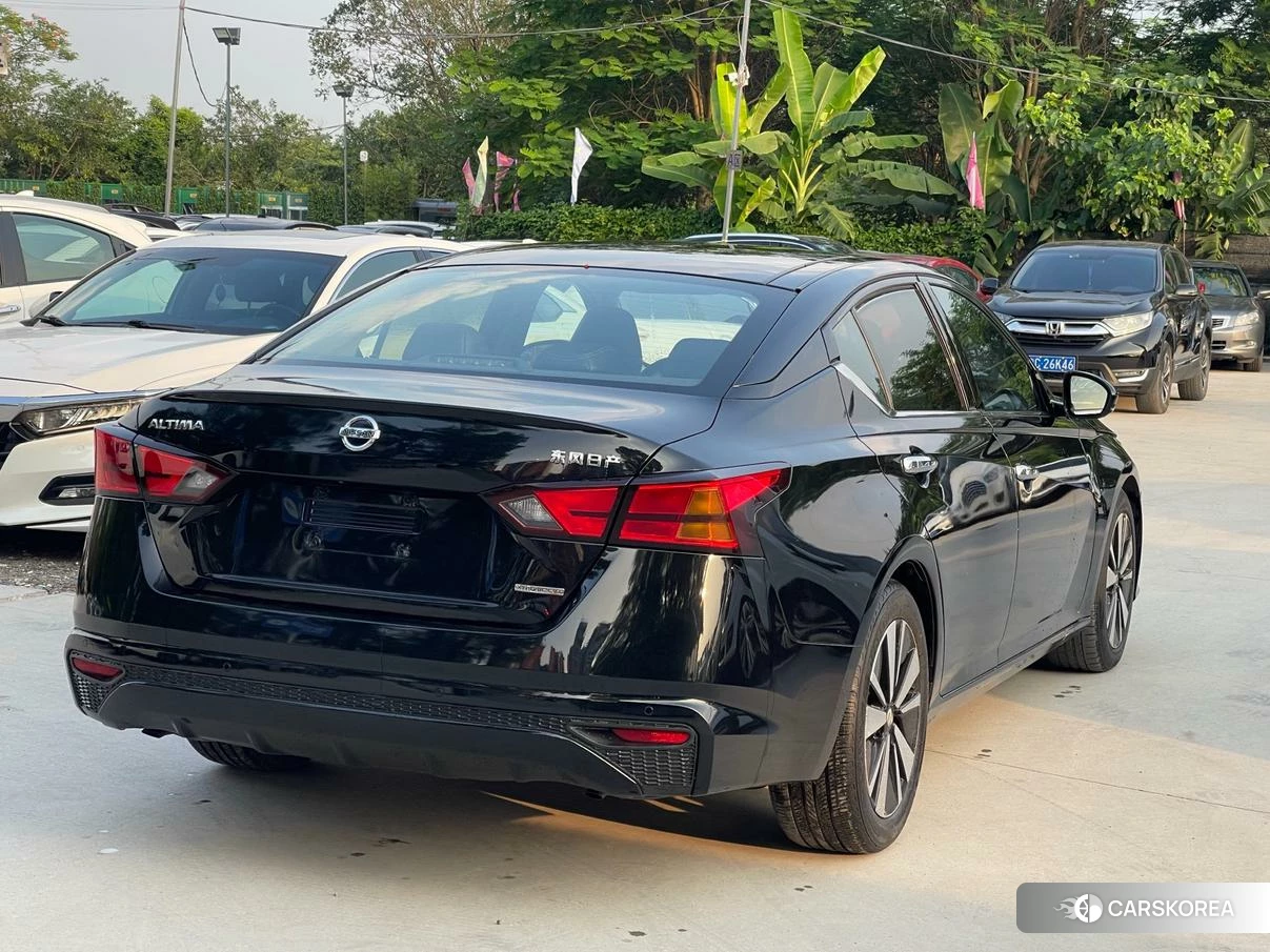 Nissan Altima 2020 Черный из Китая, фото 2