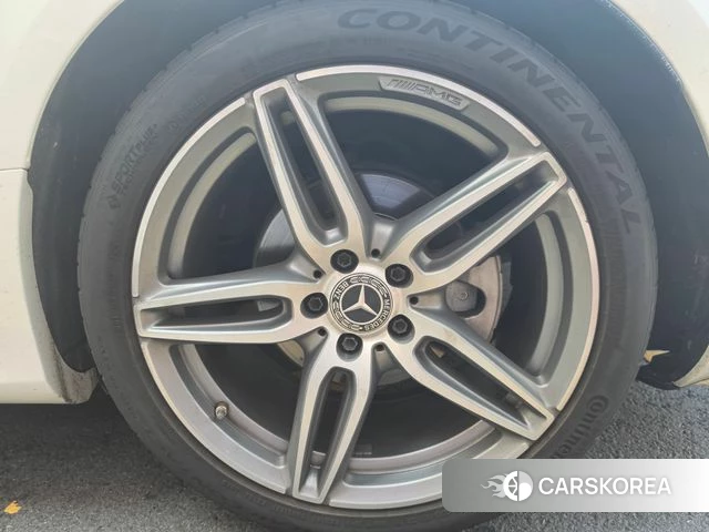 Mercedes-Benz E-Class W213 2020 Белый из Кореи, фото 2