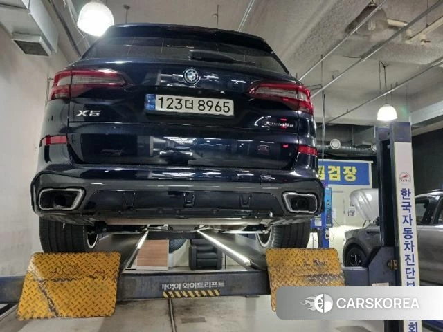 BMW X5 (G05) 2022 Черный из Кореи, фото 2