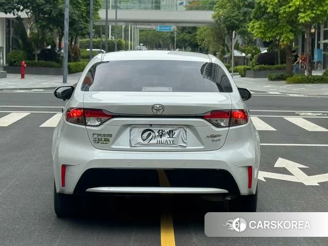 Toyota Levin 2021 Белый из Китая, фото 3