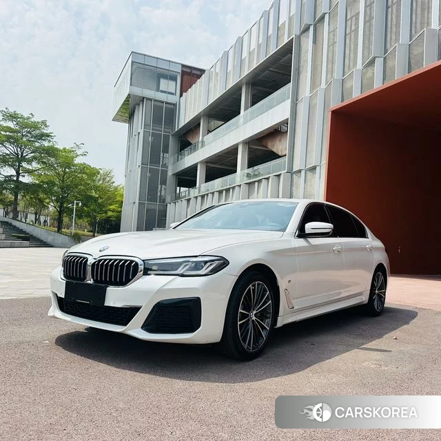 BMW 5 series 2020 Белый из Китая, фото 2