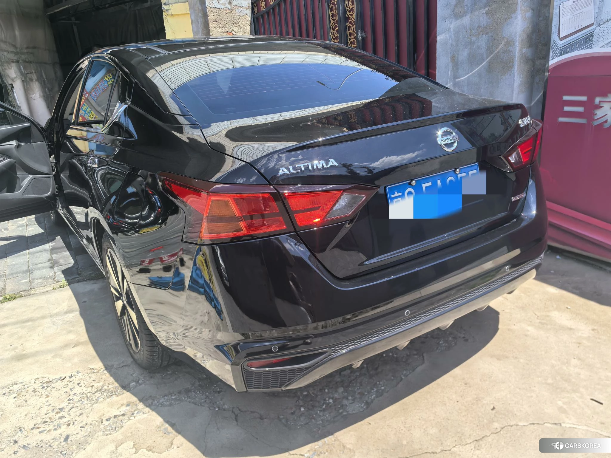 Nissan Altima 2022 Черный из Китая, фото 2