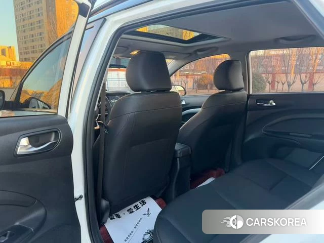 Kia KX1 2021 Белый из Китая, фото 2