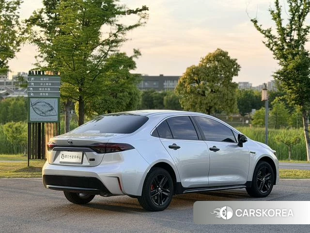 Toyota Levin 2021 Серебристо-серый из Китая, фото 4