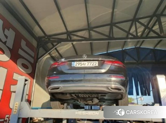 Mercedes-Benz E-Class W213 2021 Белый из Кореи, фото 2