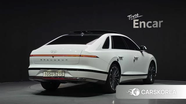 Hyundai Grandeur (GN7) id 5026512 из Кореи 12
