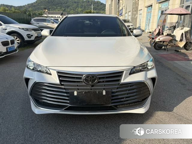 Toyota Avalon 2021 Белый из Китая, фото 2
