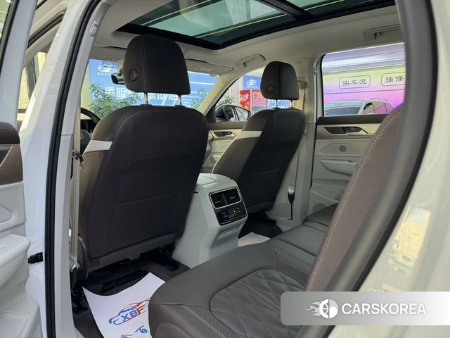 Volkswagen Tavendor 2025 Белый из Китая, фото 4