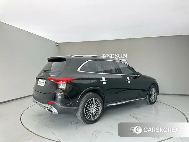 Mercedes-Benz GLC 2023 Черный из Китая, фото 2