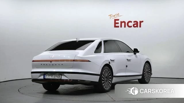 Hyundai Grandeur Hybrid (GN7) id 5001789 из Кореи 12