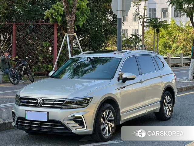 Volkswagen Tiguan L 2021 Шампань из Китая, фото 2