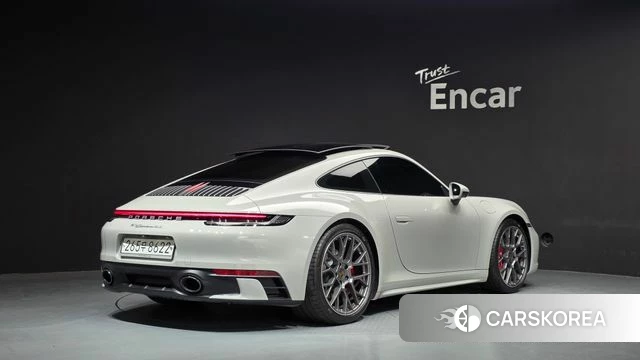 Porsche 911(992) id 5023449 из Кореи 12