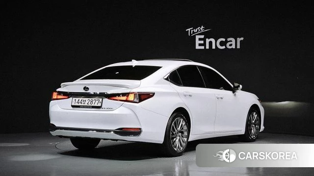 Lexus ES300h 7th generation id 5002426 из Кореи 12