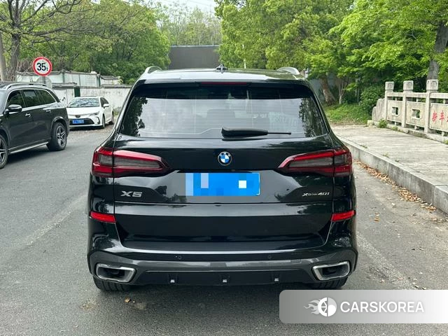 BMW X5 2021 Черный из Китая, фото 2