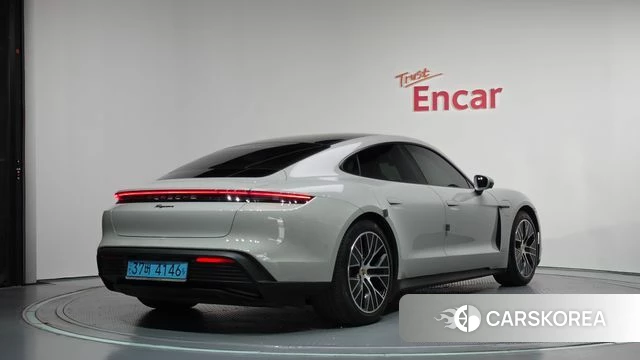 Porsche Taycan id 4792097 из Кореи 12