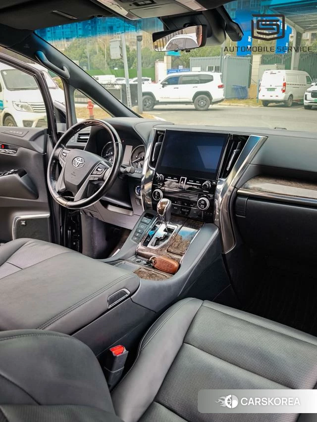Toyota Alphard 2021 Черный из Китая, фото 2
