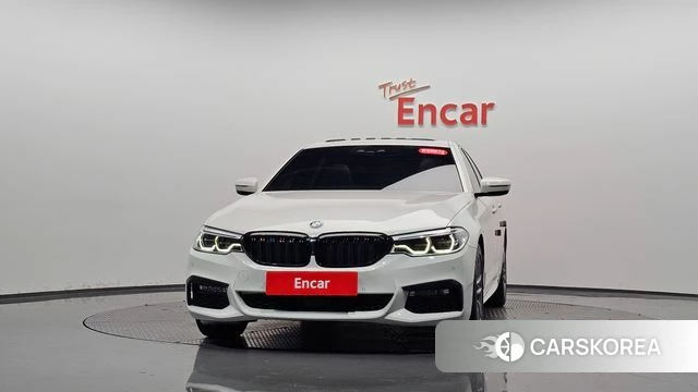 BMW 5 Series (G30) id 4988553 из Кореи 12