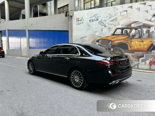 Mercedes-Benz E-Class 2021 Черный из Китая, фото 2