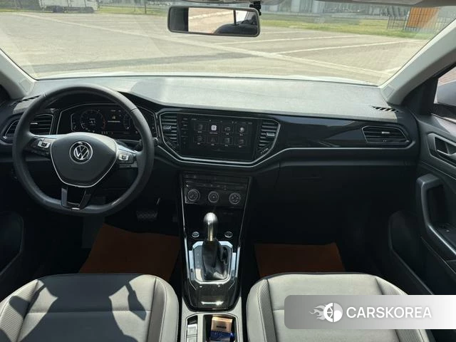 Volkswagen T-Roc 2021 Белый из Китая, фото 2