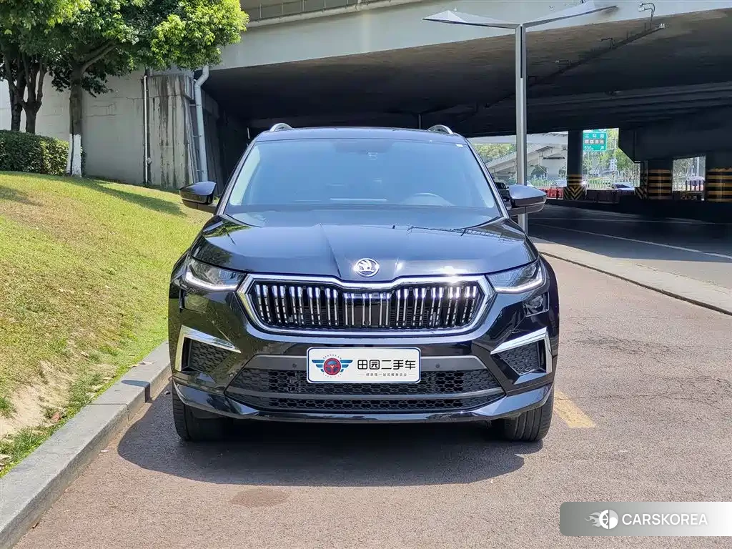 Skoda Kodiaq 2023 Черный из Китая, фото 3