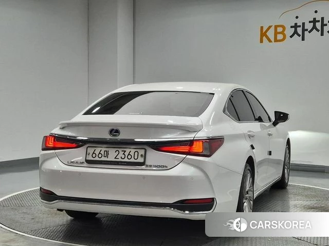 Lexus ES300h 7th generation id 4930924 из Кореи 10